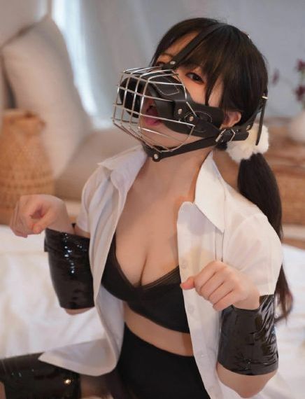 《年轻女教师3》在线hd_完整视频大全