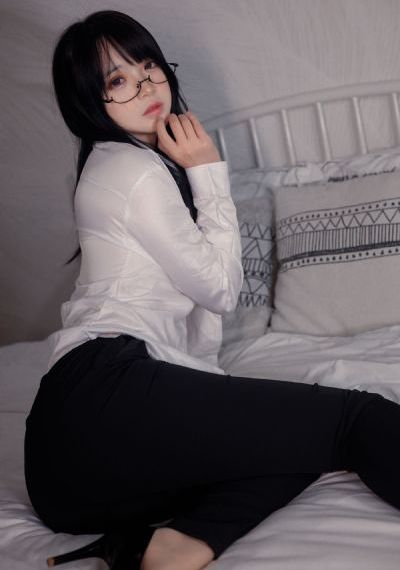 欧美女人厕所尿尿_高清点播免费观看最新