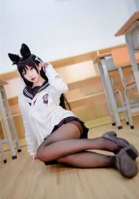 欧美美女走秀慢镜头_超清完整版观看